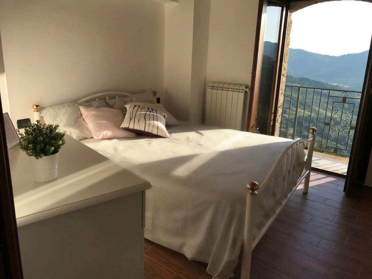 La Pietra Gialla Pietrapertosa Exteriér fotografie